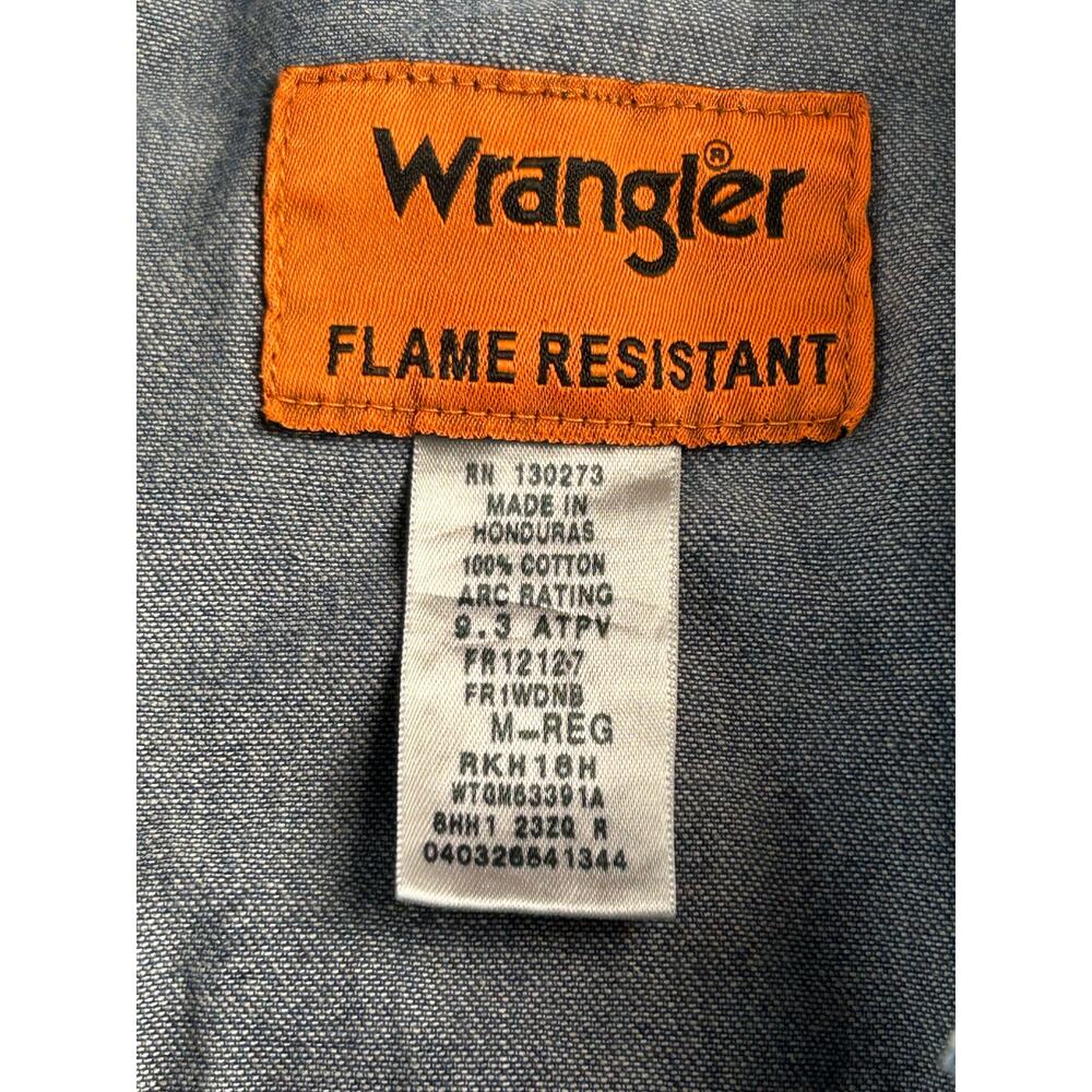 Wrangler FR Flame Resistant Western Denim Work Shirt Men's Medium Regular - Picture 3 of 16